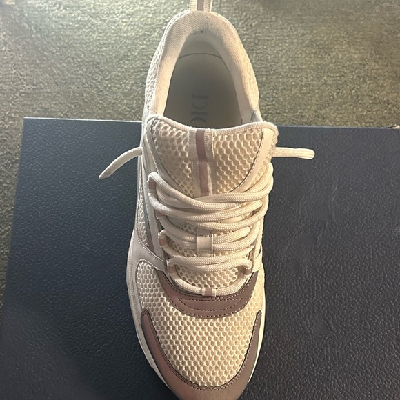 Theses Diors Are Basically Brand New Wore Twice Still Have Box & Everything - Picture 2 of 5